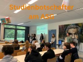 Studien- und Ausbildungsbotschafter:innen informieren Schüler des ASG